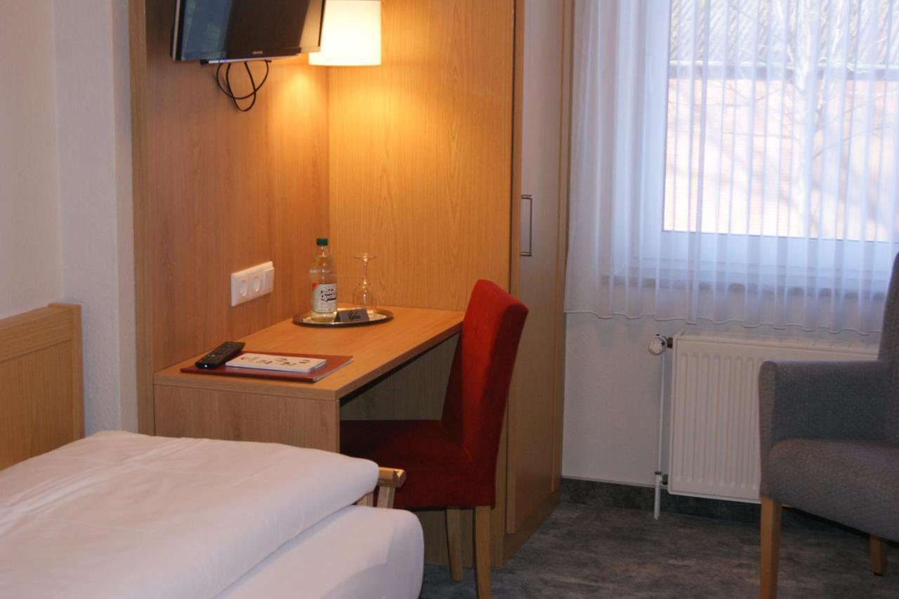 Land-Gut-Hotel Allerhof Frankenfeld Exterior photo